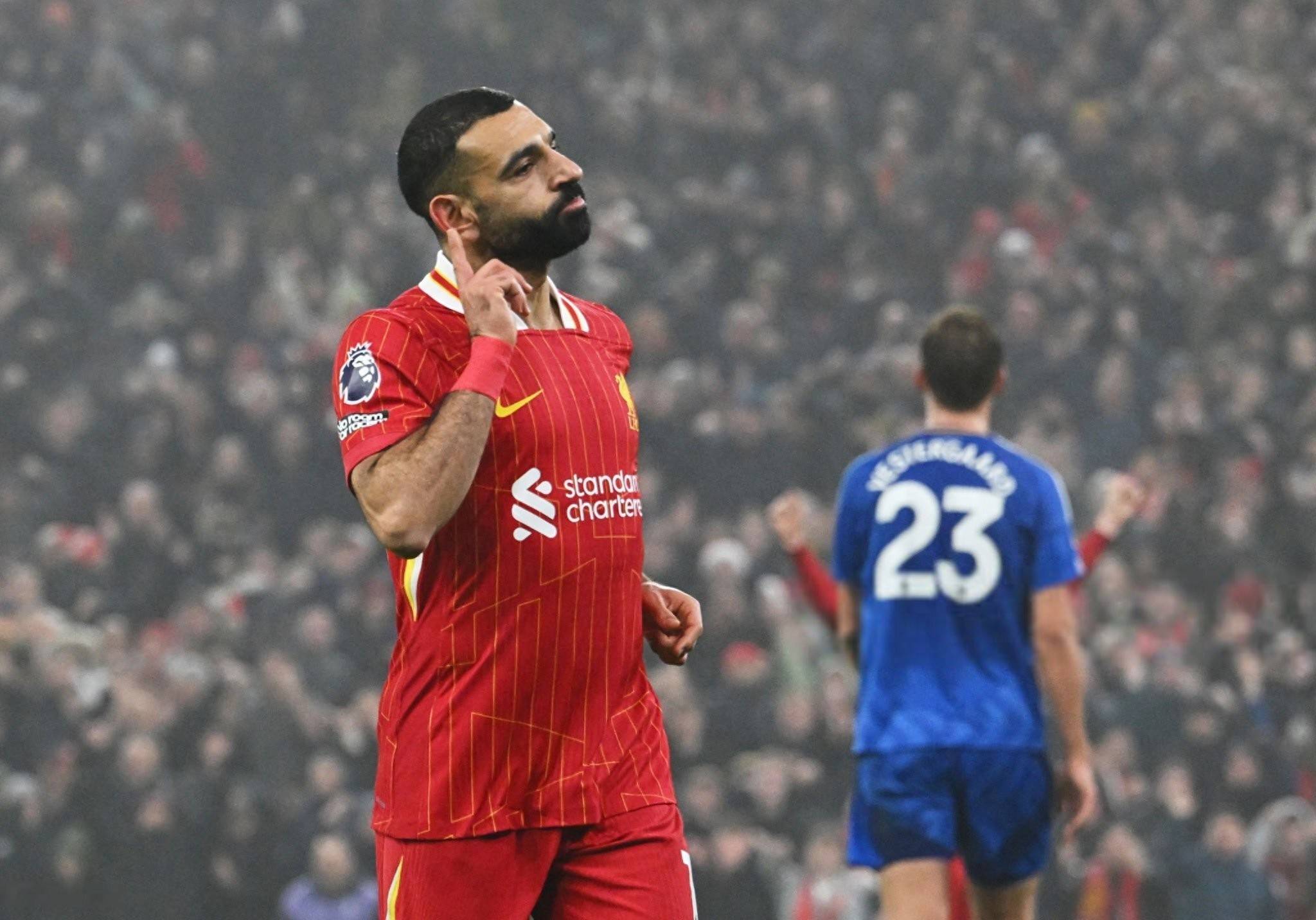 关于萨拉赫连续二十场比赛得分超过比赛规则变更，篮网不断突破！引发球迷热议的信息