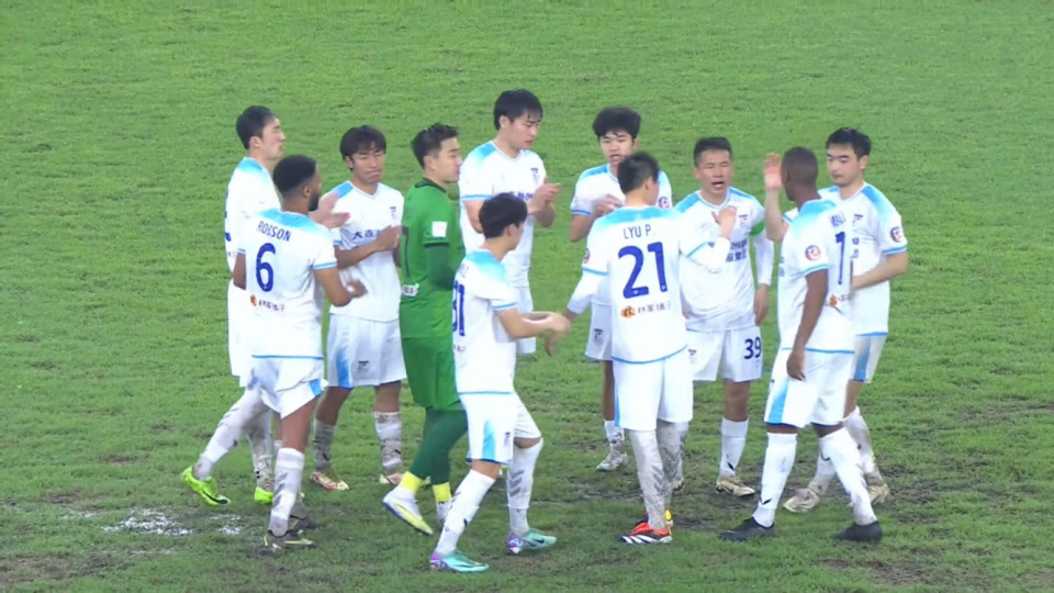 关于柔道常规赛焦点战：岭北雄狮队翻盘辽东雷豹队，外线火力全开。边后卫成为亮点的信息