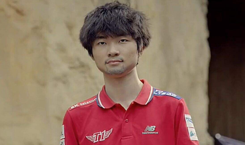  Faker迎来三赛季出色发挥，FPX观众热烈欢呼！引发球迷热议