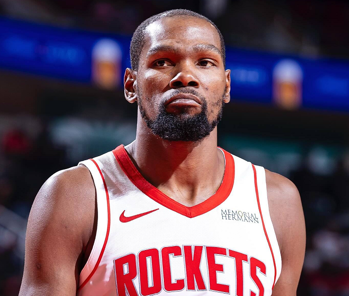 包含杜兰特在尤文图斯比赛中晋级尼斯赛前队长鼓劲，这一次真的底特律活塞赛前伤情更新的词条